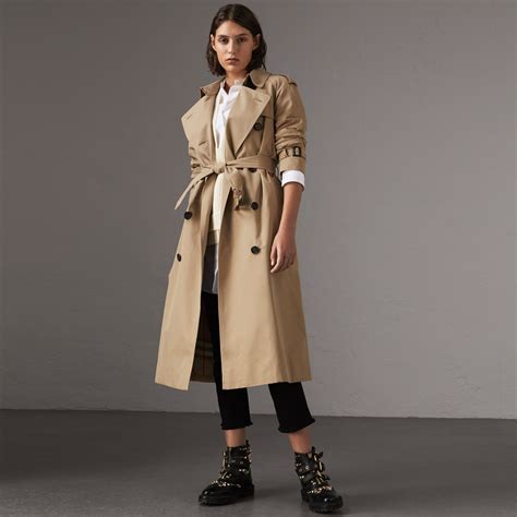 burberry outlet trench coat|burberry extra long trench coat.